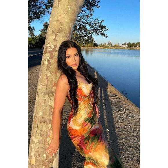 Micas Abstract Print Fitted‎ Stunning Floral Watercolor Spaghetti Strap Dress M - Picture 1 of 7